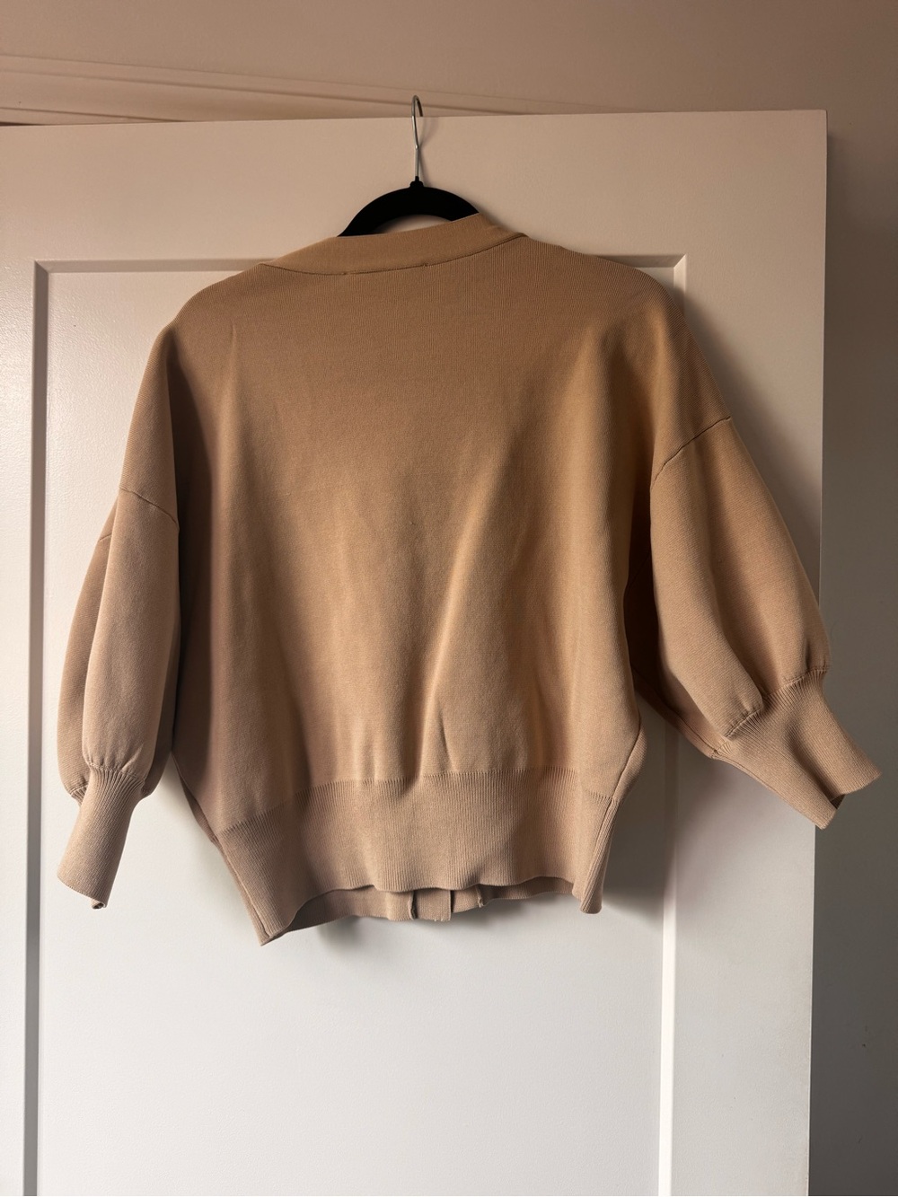 Zara Tan cropped Button-Front V-Neck Women's Cardigan - Picture 3 of 3